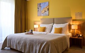 Henriette Stadthotel Ex Das Capri Wien 4*